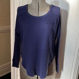 Aritzia TNA Navy Waffle Knit Long Sleeve TShirt sz XXS